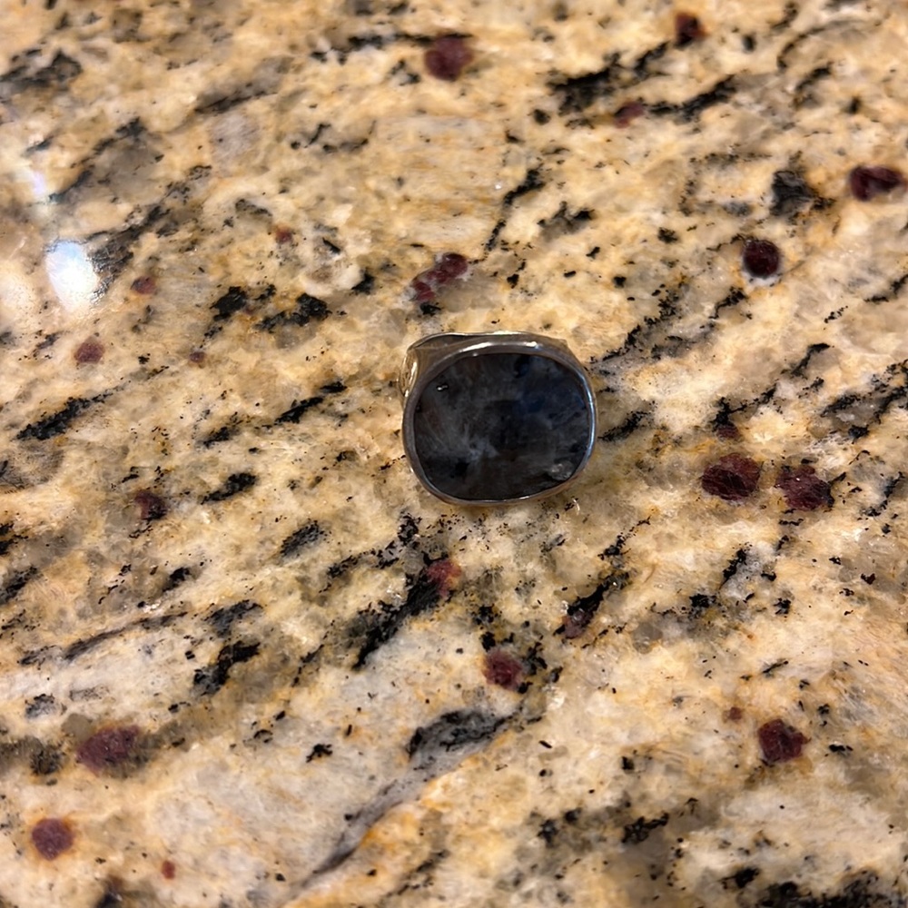 Sterling silver silpada ring